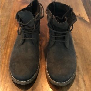 Leather lace up ankle boot